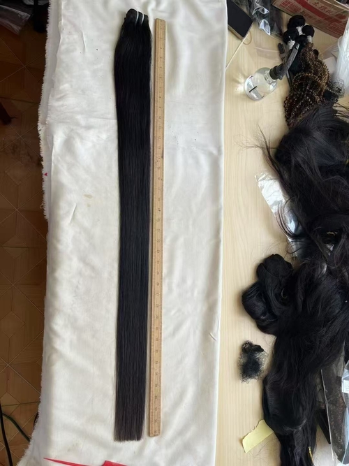 último caso de la compañía sobre 38 pulgadas 40 pulgadas natural negro recto cordones de cabello humano virgen