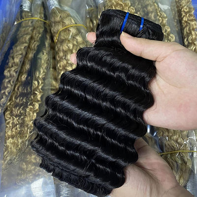 Venta al por mayor 100% de piel virgen alineada barata natural negro onda profunda sin procesar de pelo humano brasileño crudo paquetes